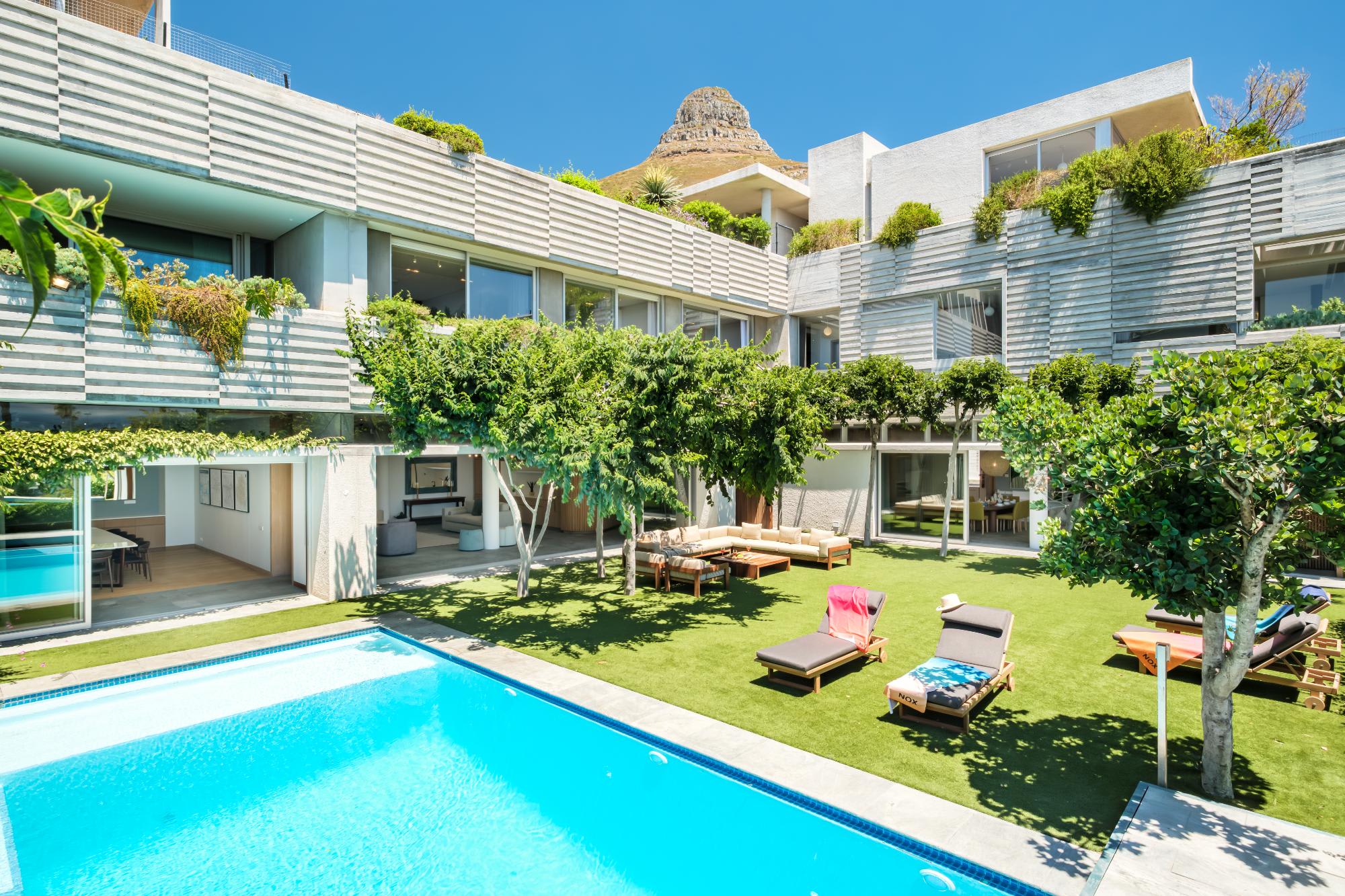 Gaia Retreat, Fresnaye