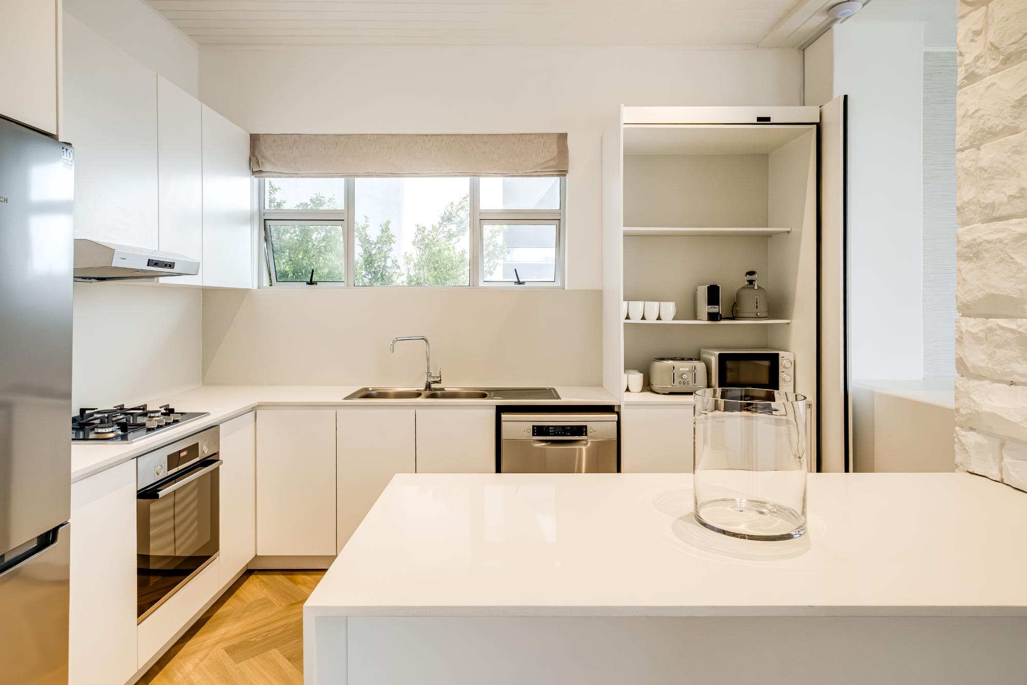 property_[object Object]_24