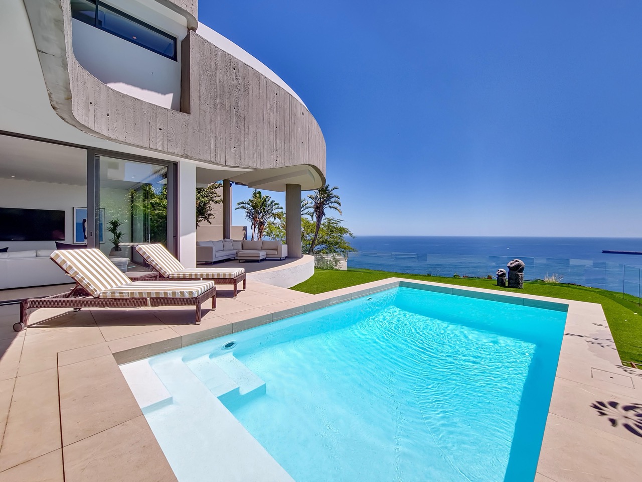 Ocean Villa, Bantry Bay