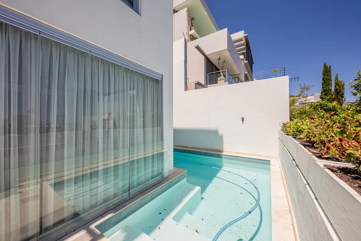 property_[object Object]_61