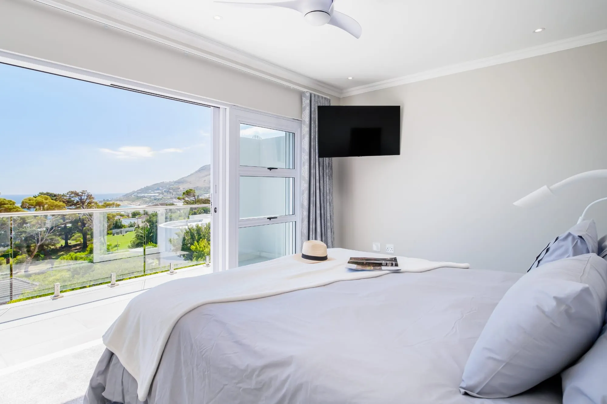 property_[object Object]_12