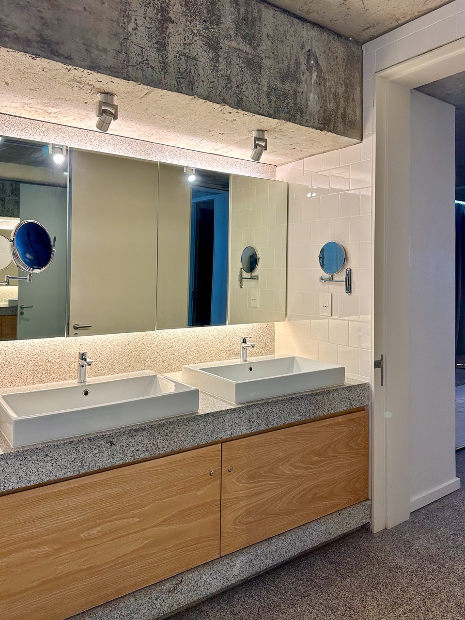 property_[object Object]_32