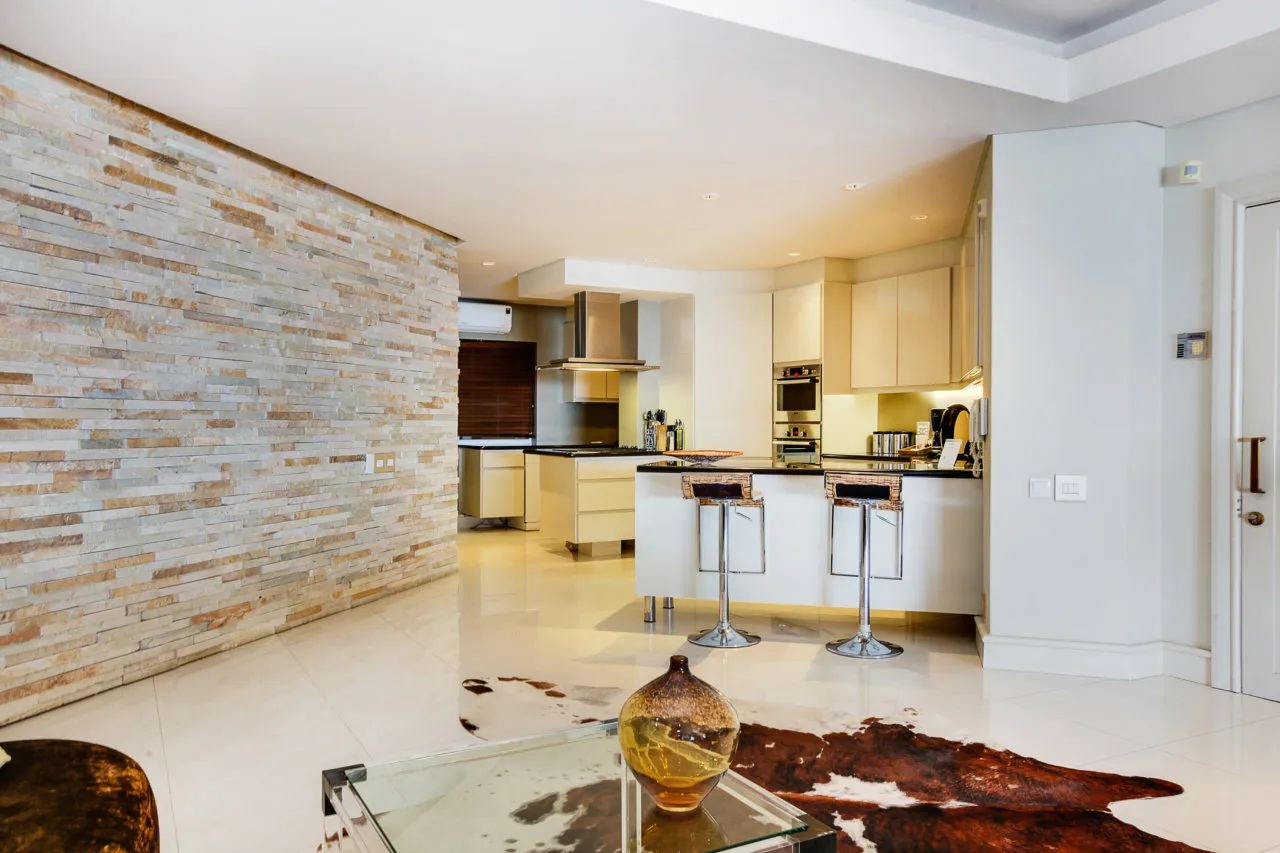 property_[object Object]_24