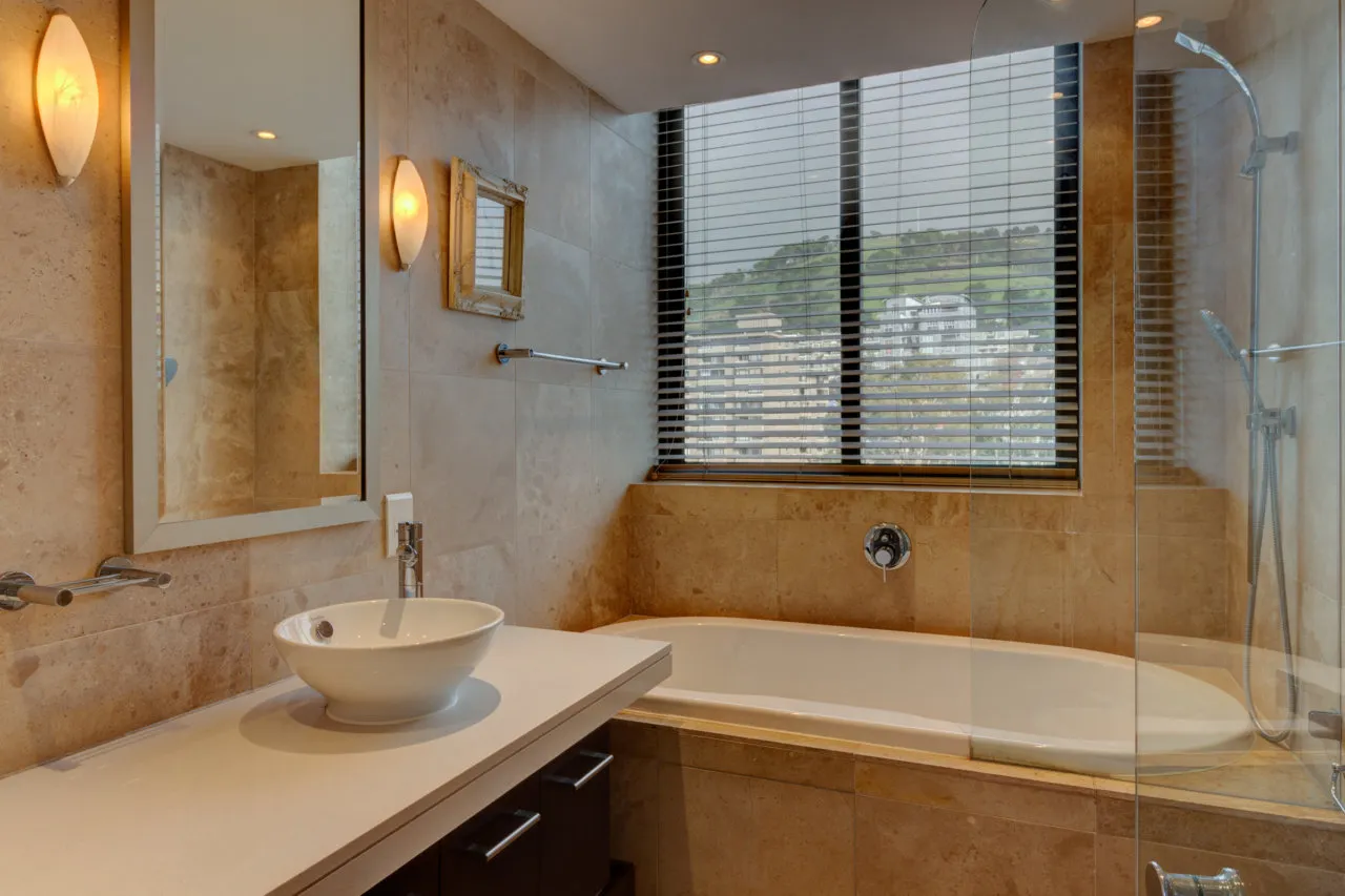 property_[object Object]_18