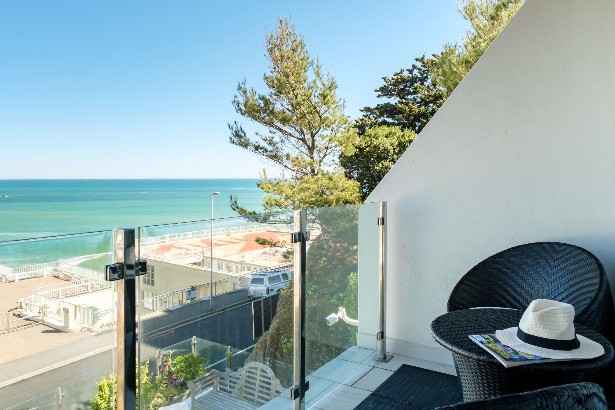 property_[object Object]_16