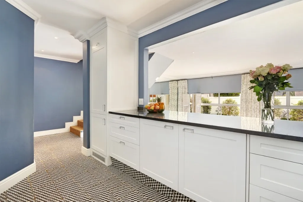 property_[object Object]_12