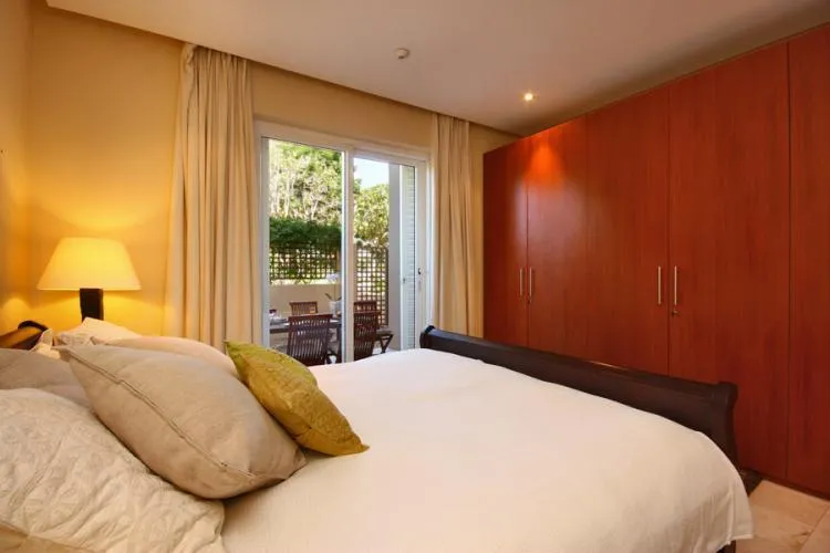 property_[object Object]_12