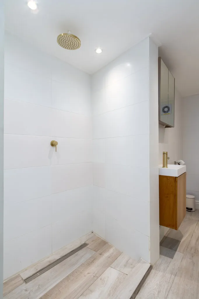 property_[object Object]_18