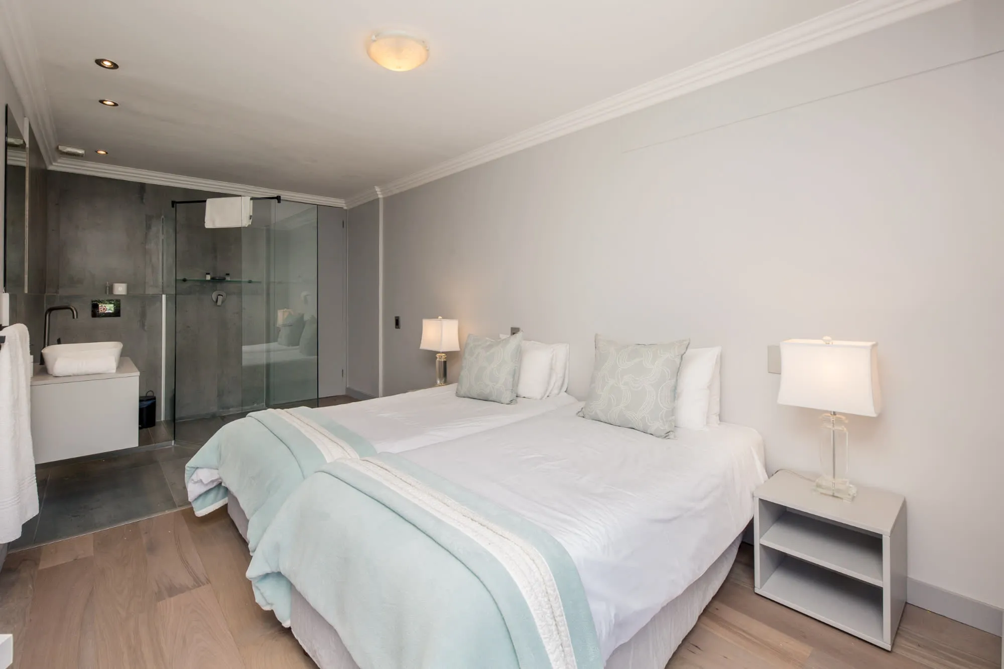 property_[object Object]_16