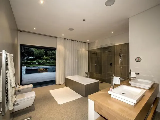 property_[object Object]_13