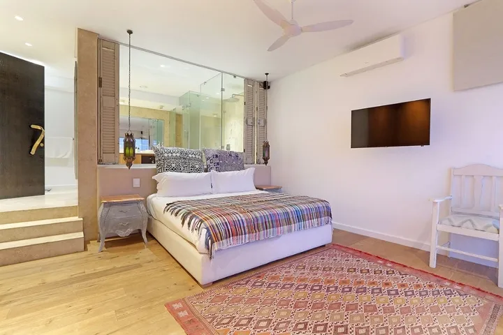 property_[object Object]_11