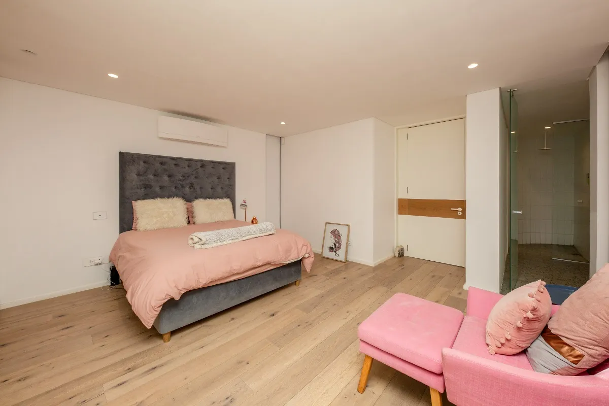 property_[object Object]_6