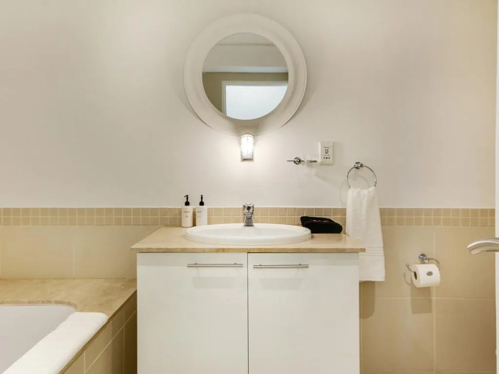 property_[object Object]_12