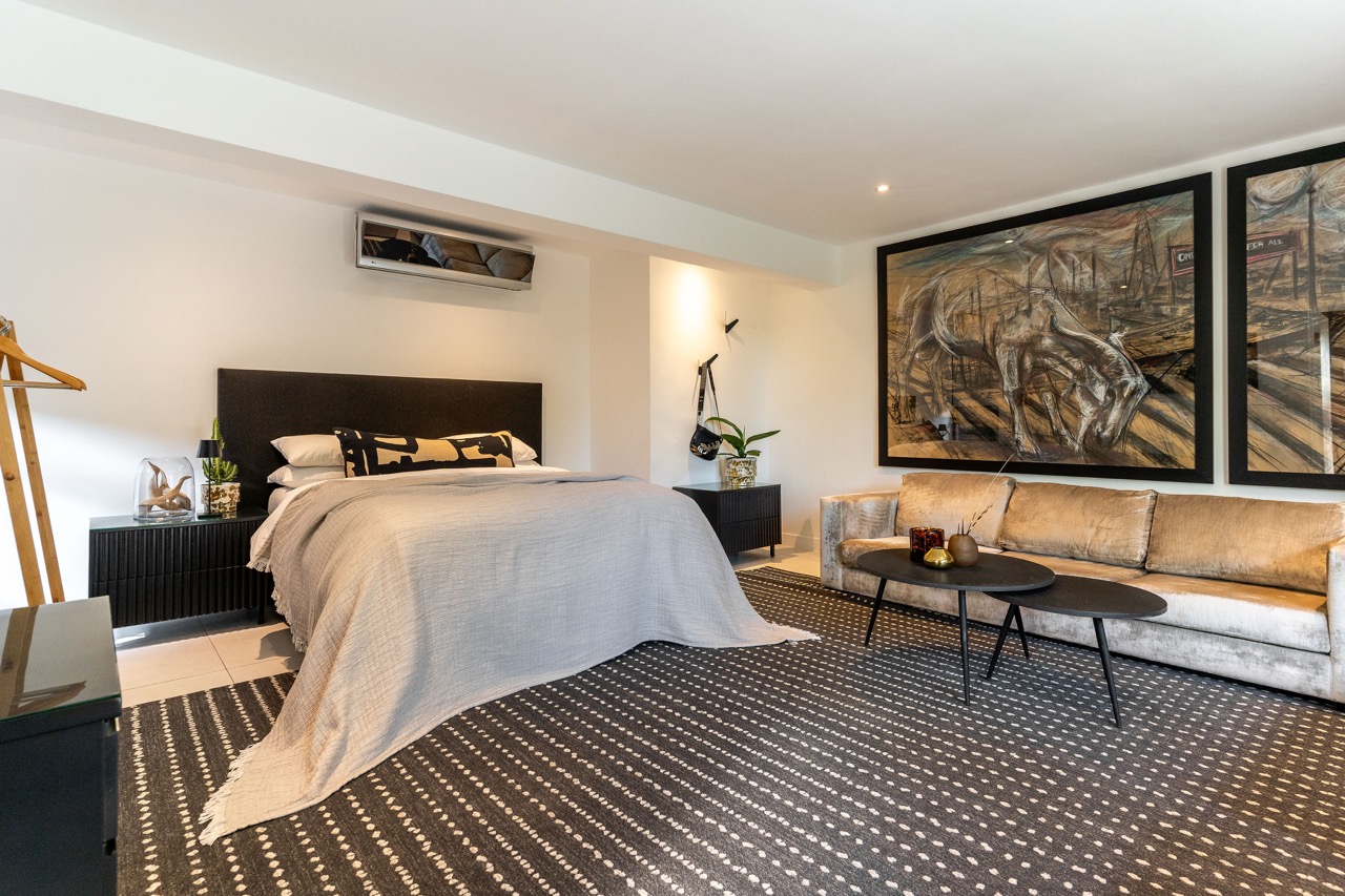 property_[object Object]_9