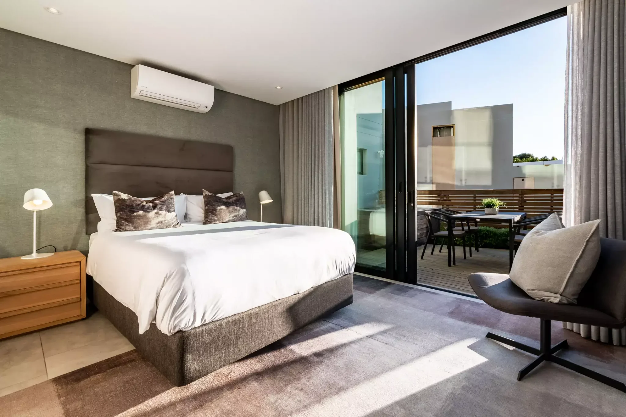 property_[object Object]_7