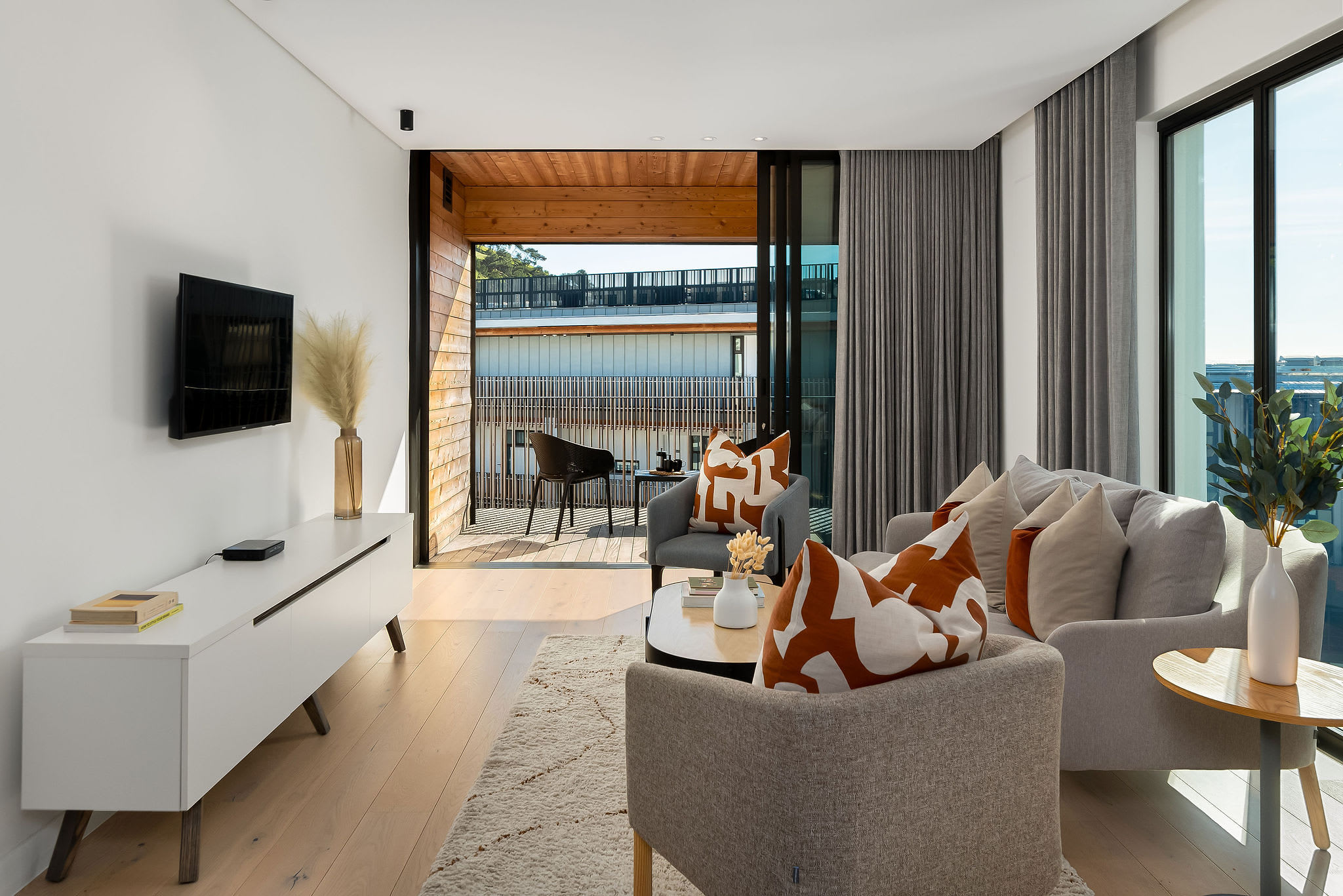 property_[object Object]_18