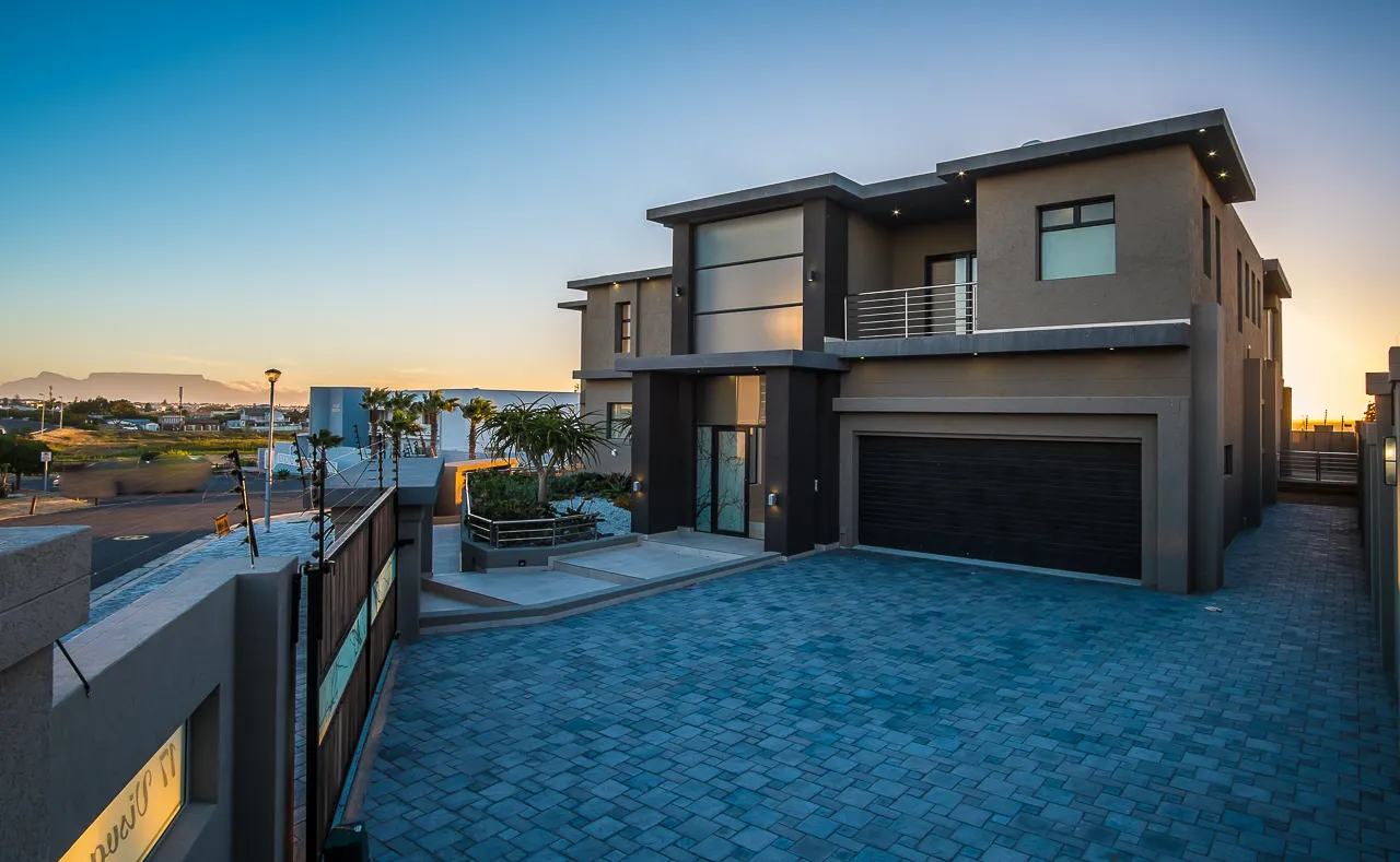 property_[object Object]_12