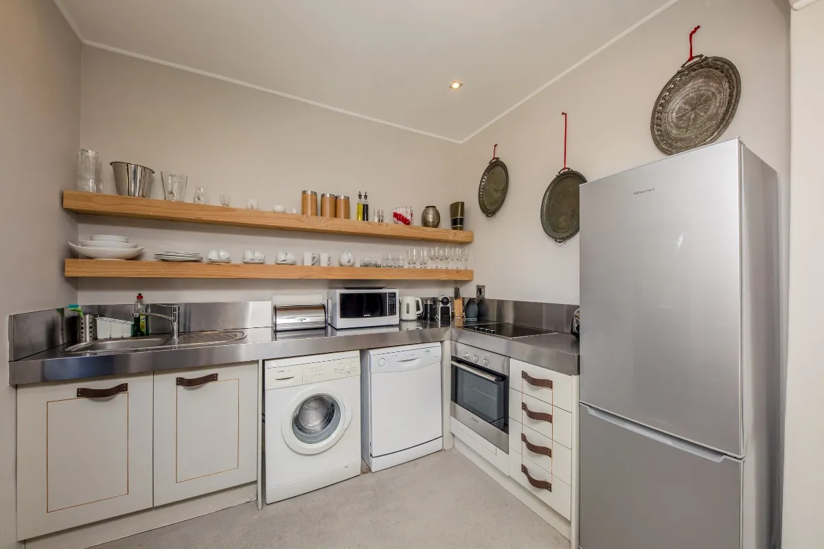 property_[object Object]_13