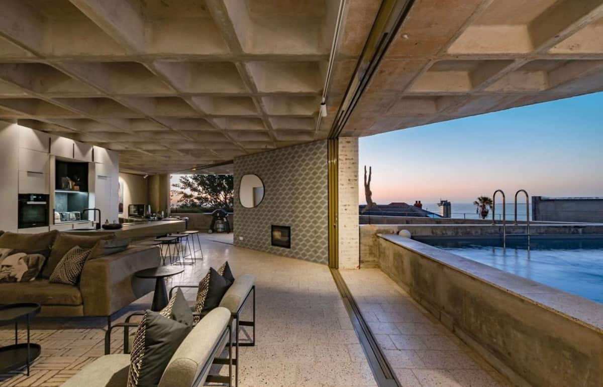 property_[object Object]_16