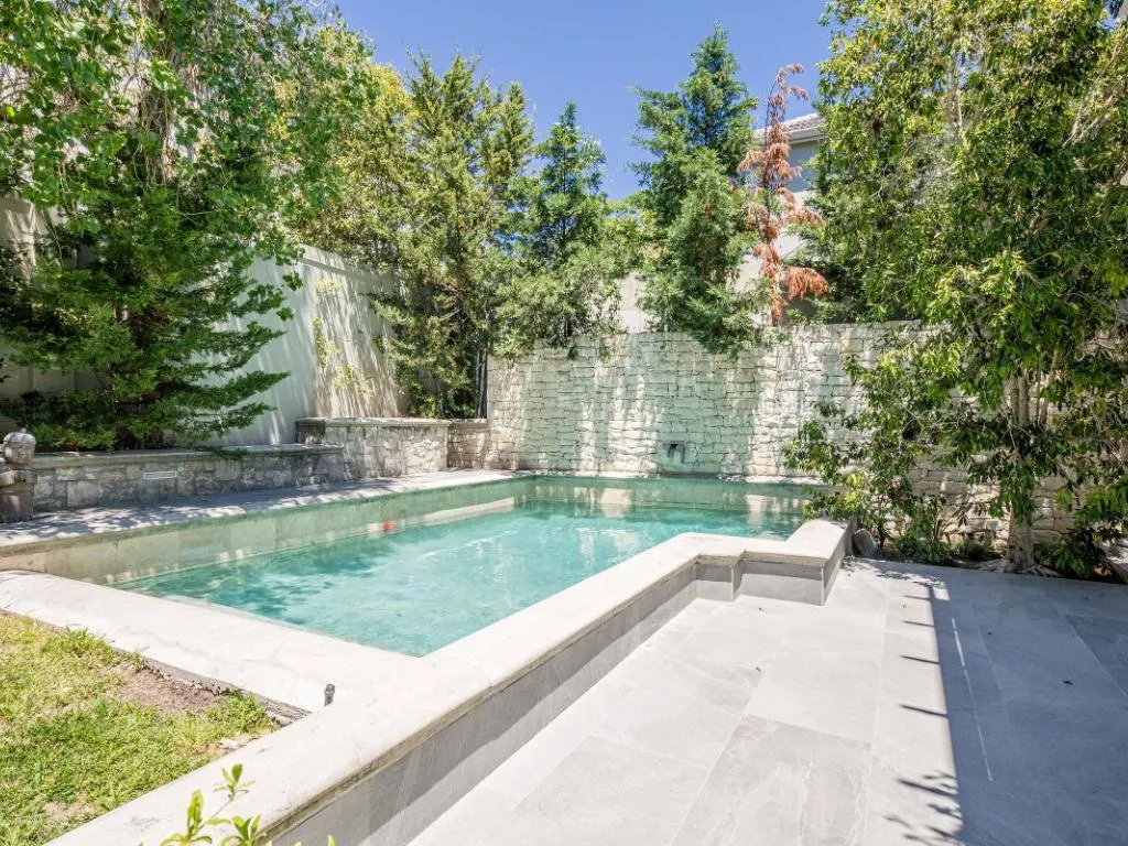 property_[object Object]_25