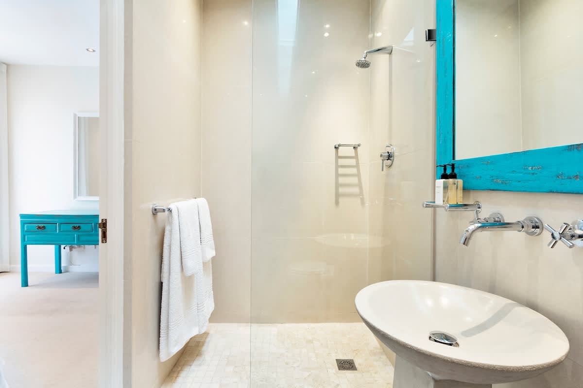 property_[object Object]_18