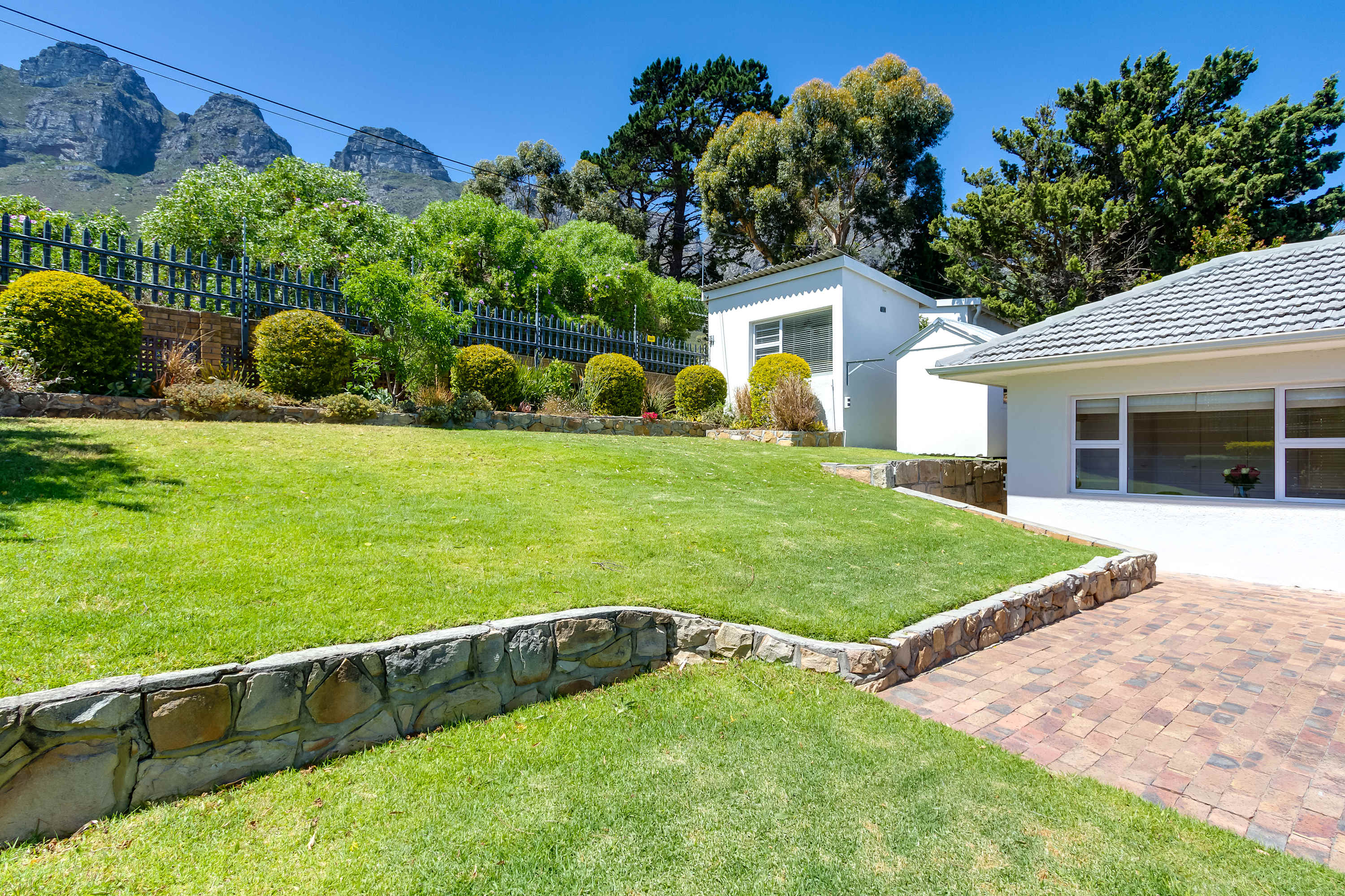 property_[object Object]_33