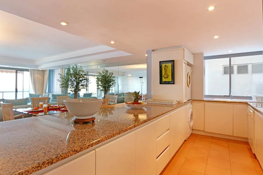 property_[object Object]_12