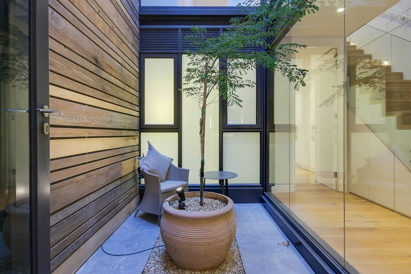 property_[object Object]_24