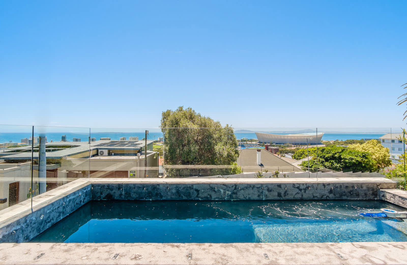 Joubert Oasis Villa, Green Point