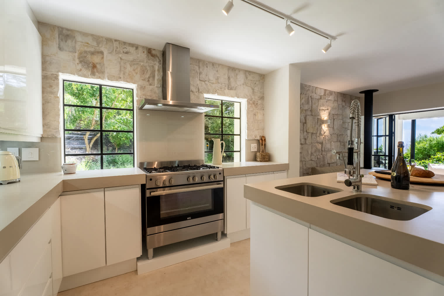 property_[object Object]_16