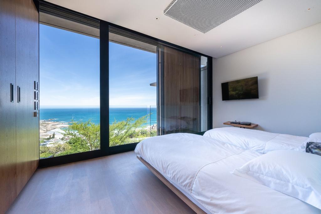 property_[object Object]_24