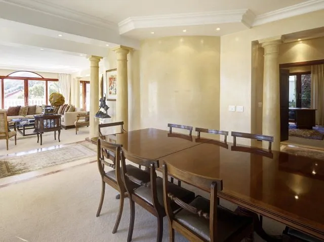 property_[object Object]_4