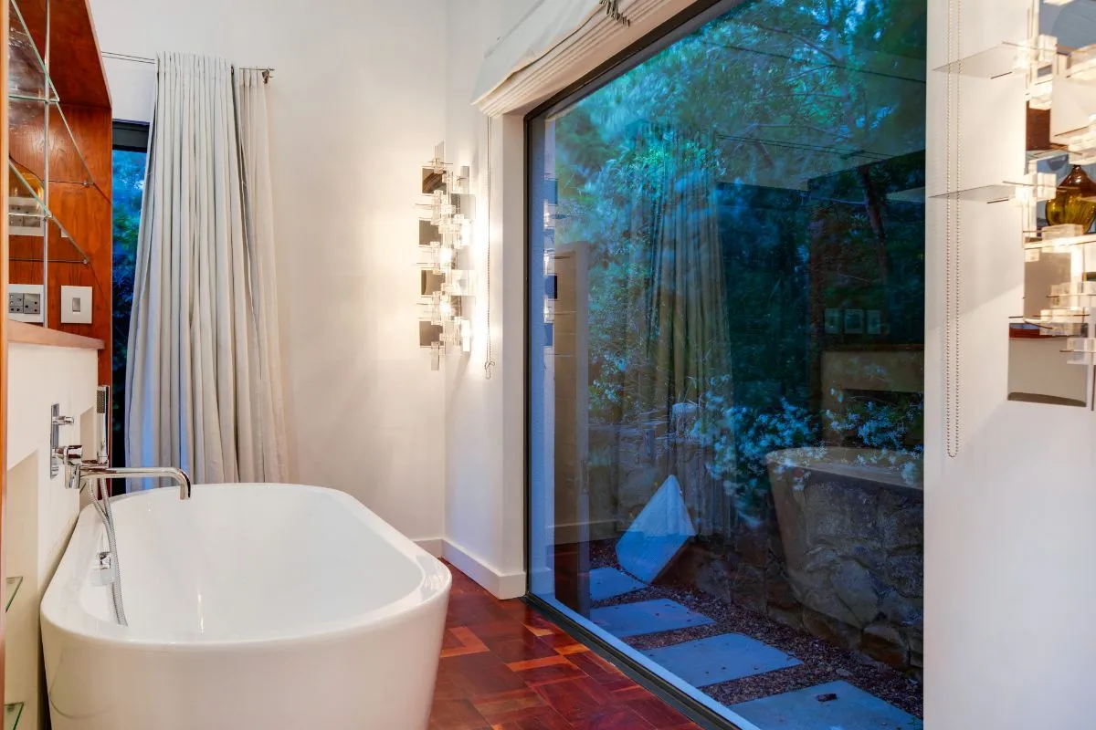 property_[object Object]_11