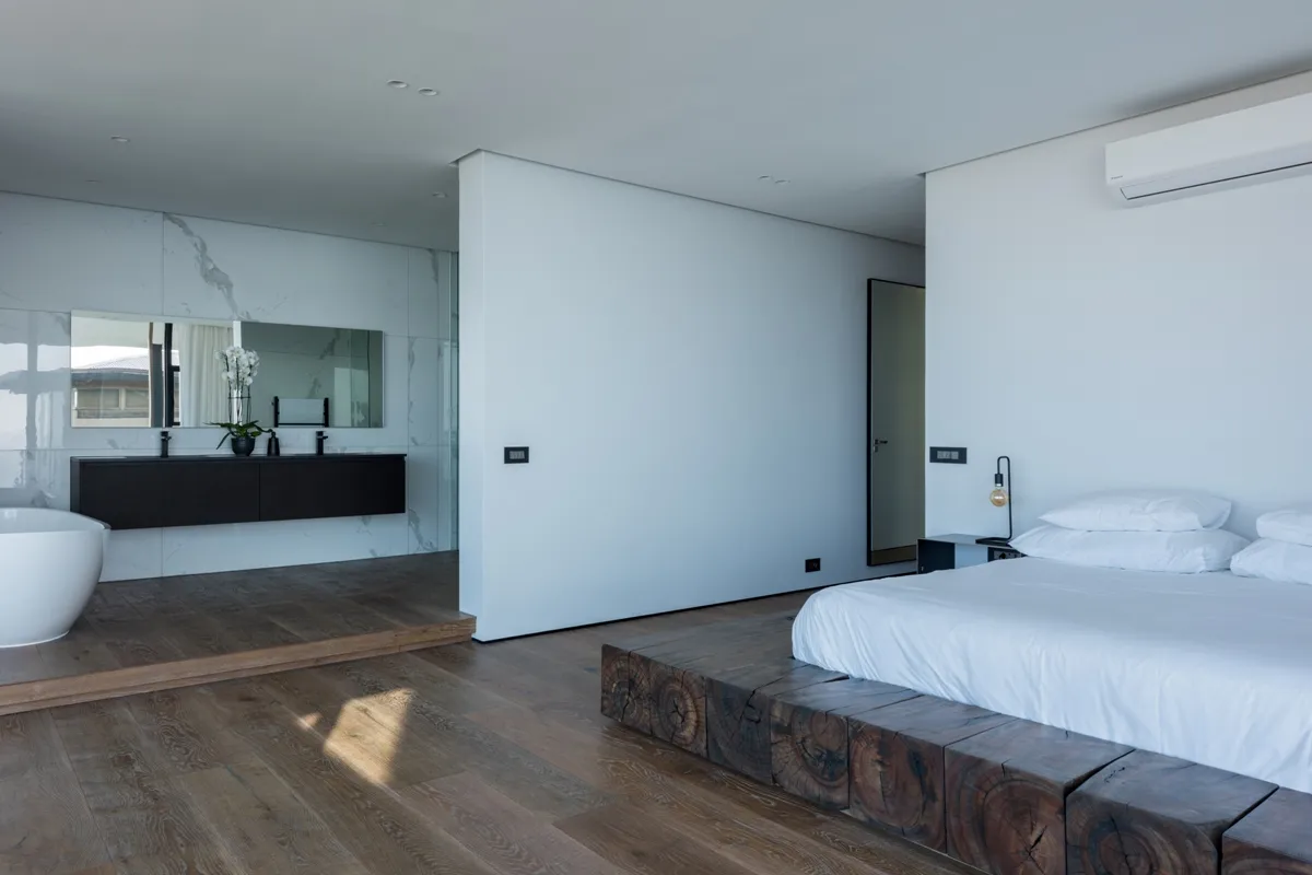 property_[object Object]_4