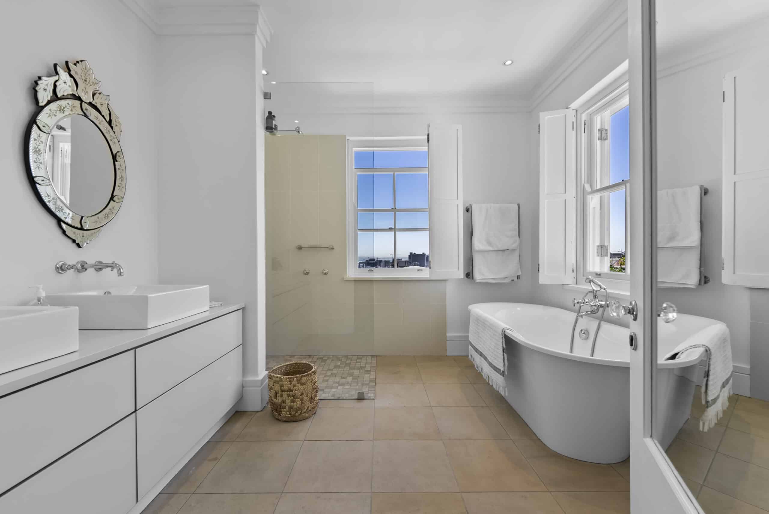 property_[object Object]_16