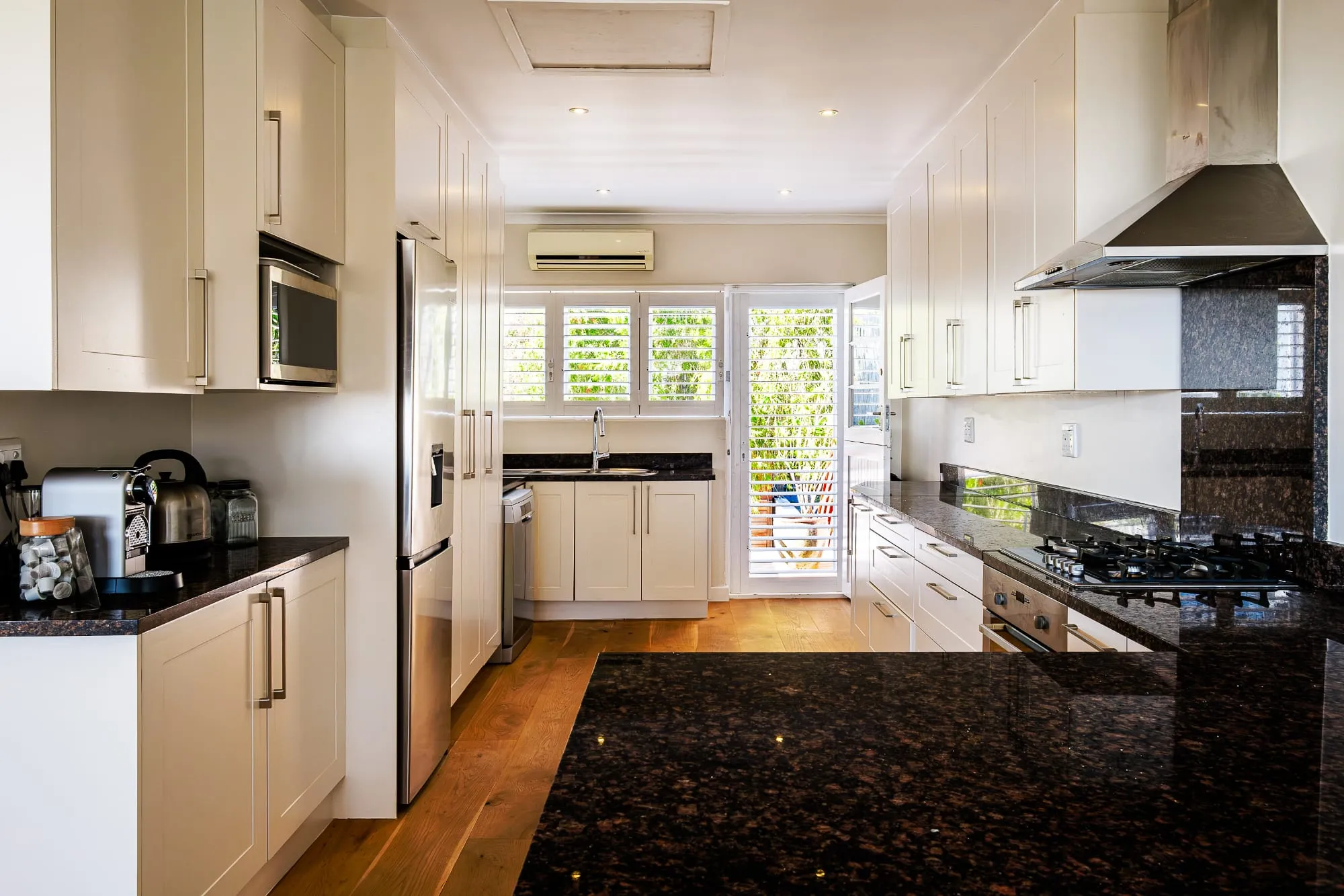 property_[object Object]_12