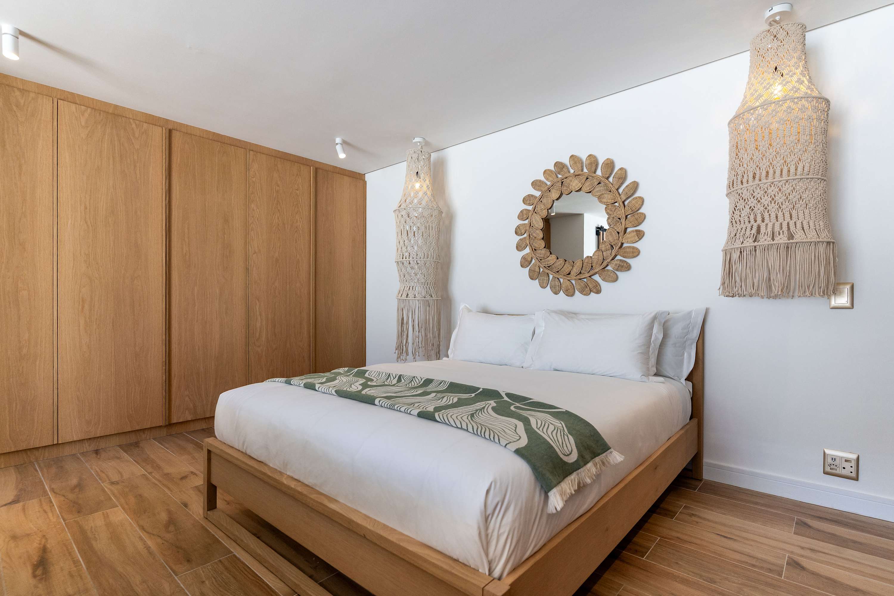 property_[object Object]_36