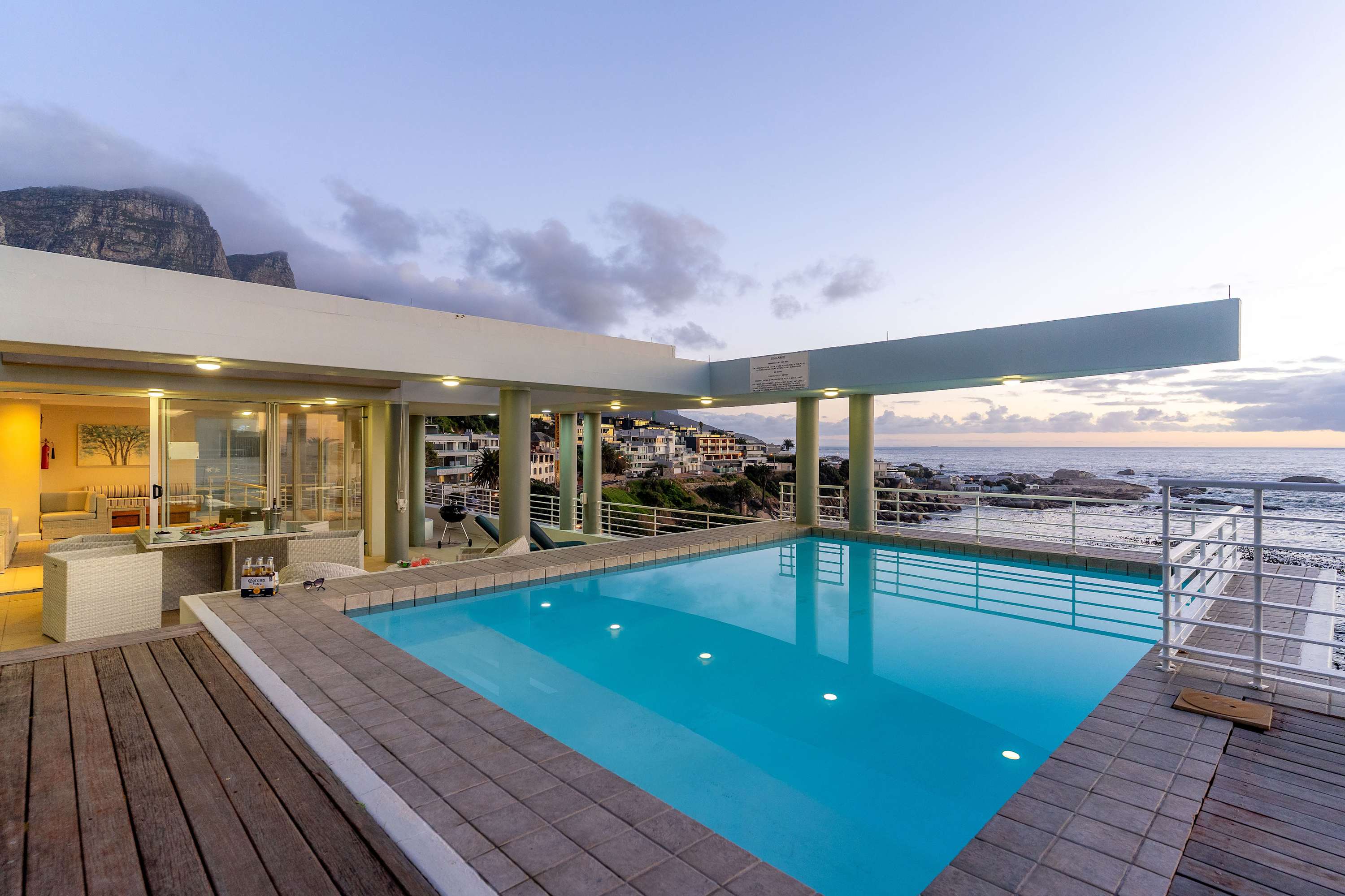 Sunset Azure Villa, Camps Bay