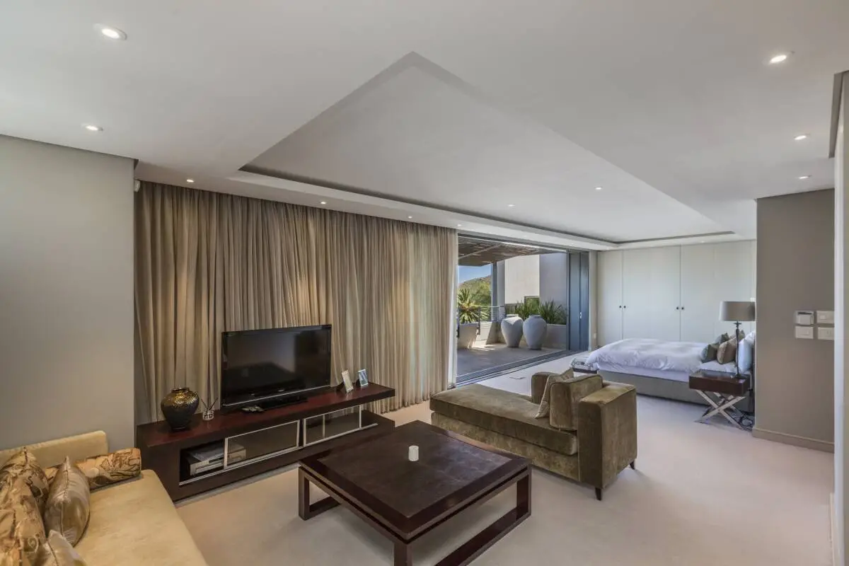 property_[object Object]_16