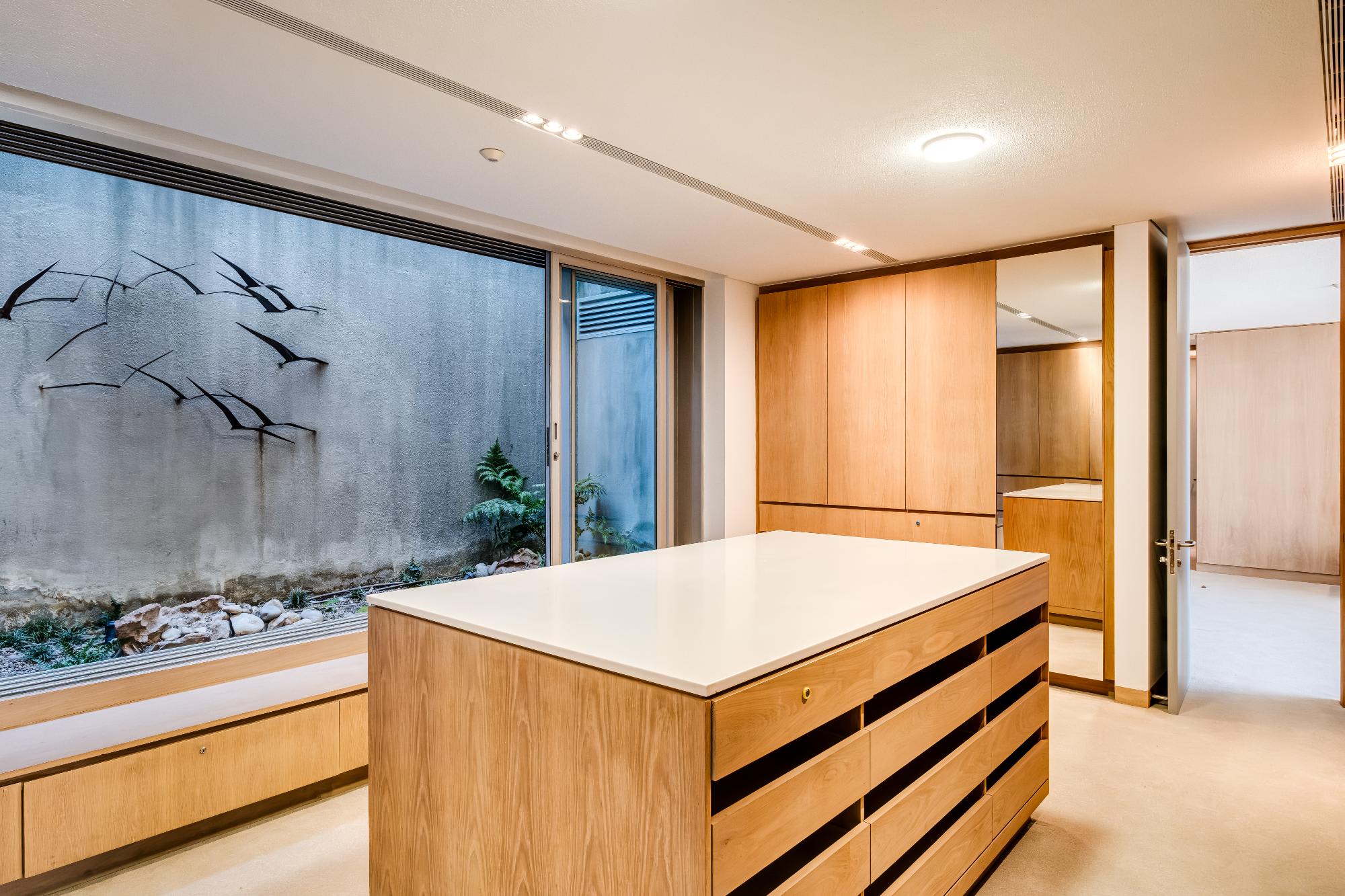 property_[object Object]_20