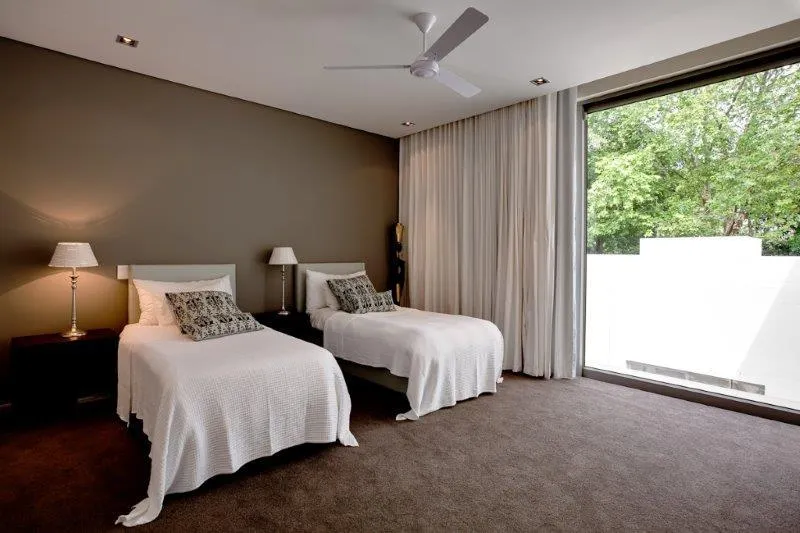 property_[object Object]_11