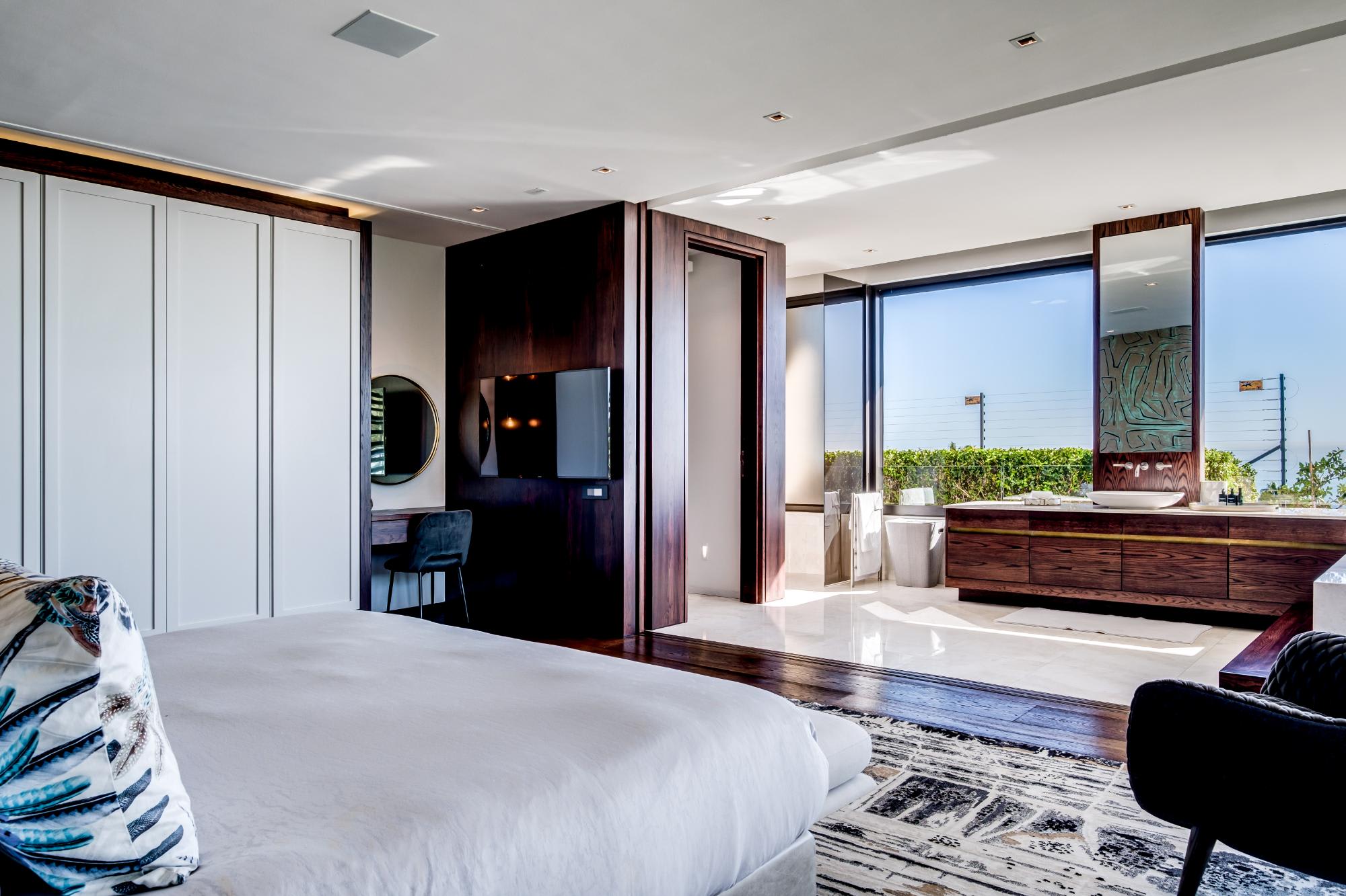 property_[object Object]_24