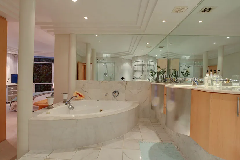 property_[object Object]_7