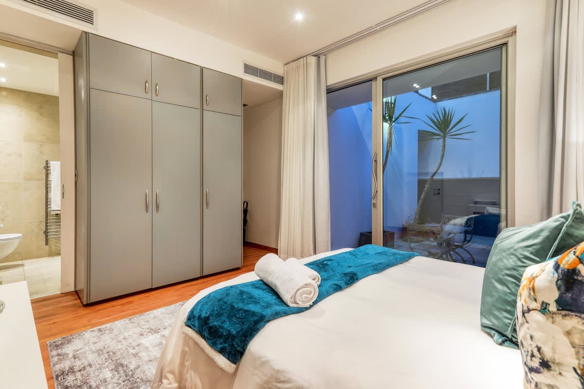 property_[object Object]_33