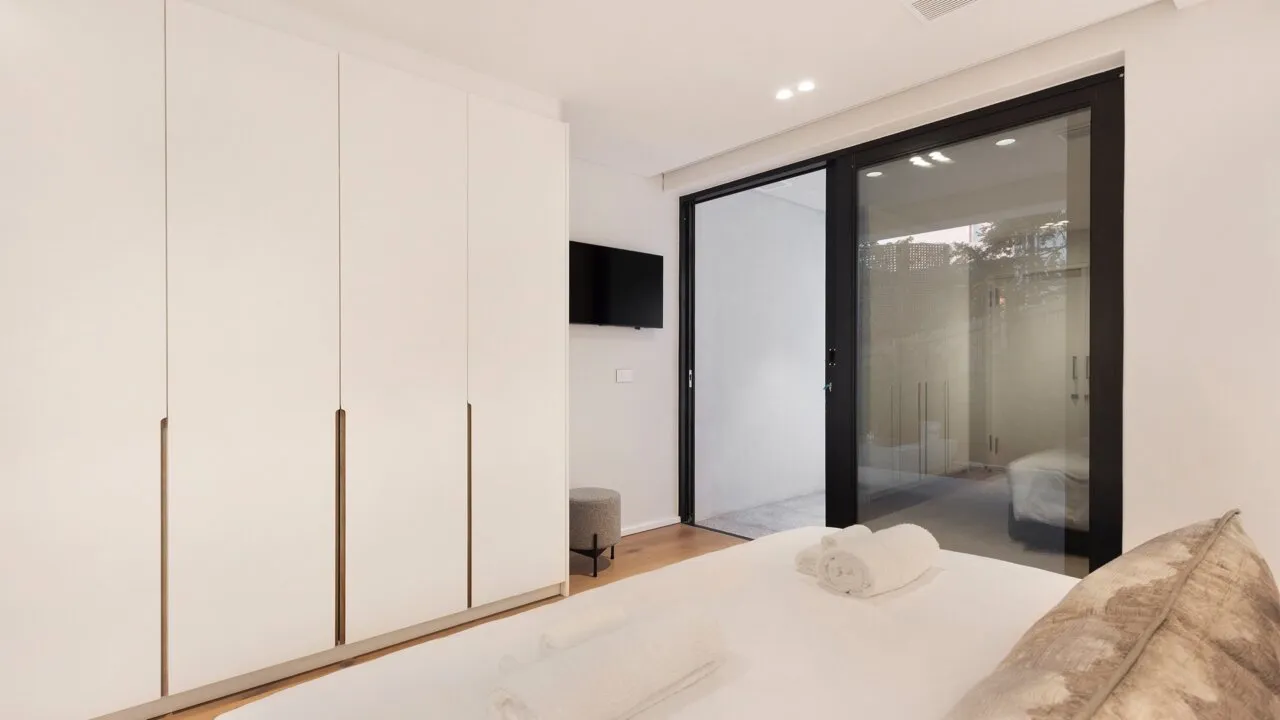 property_[object Object]_7