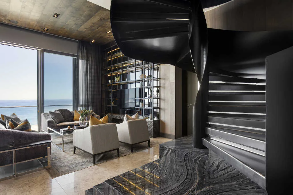 property_[object Object]_7