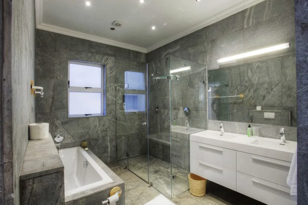 property_[object Object]_4