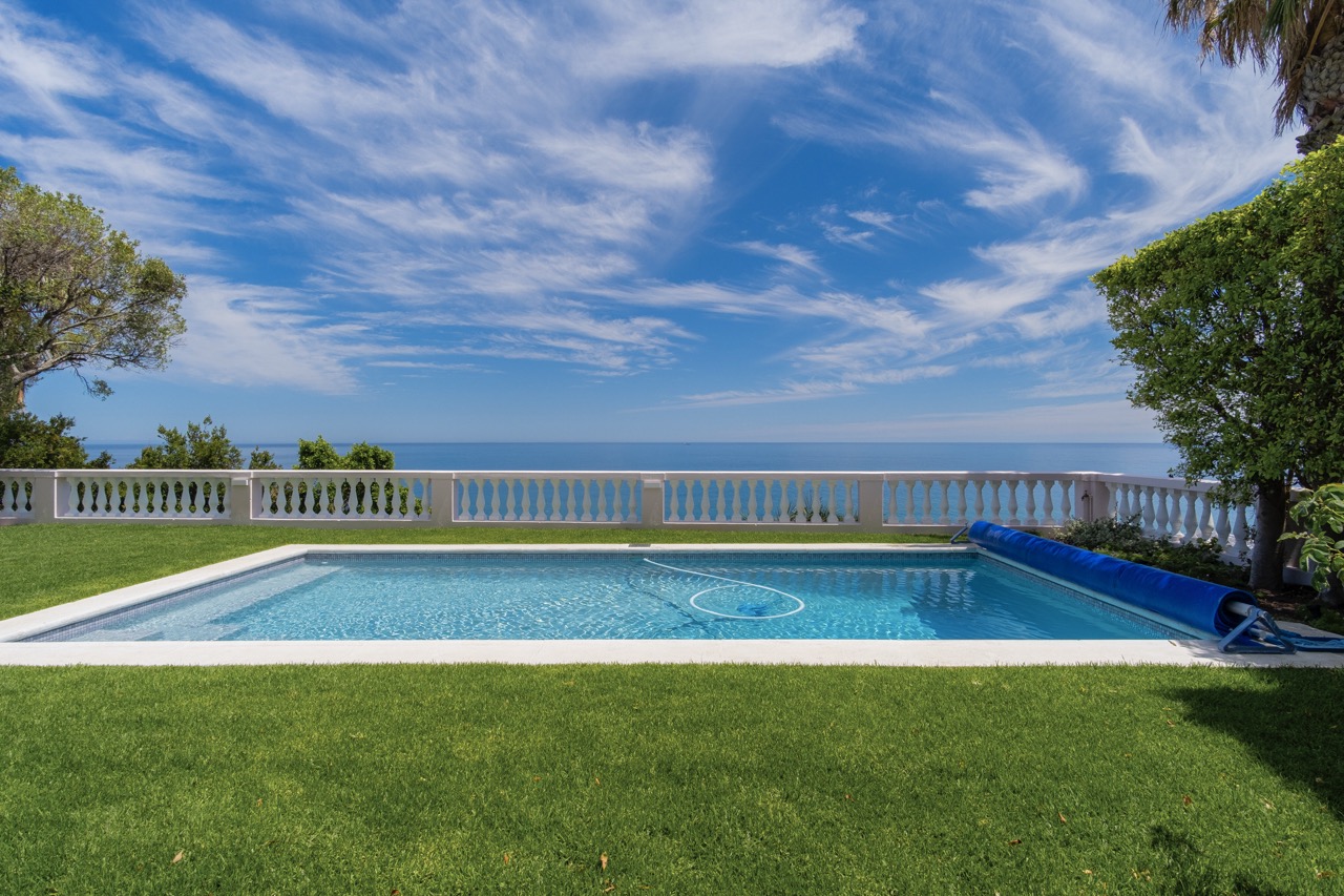 Villa Loki, Bantry Bay