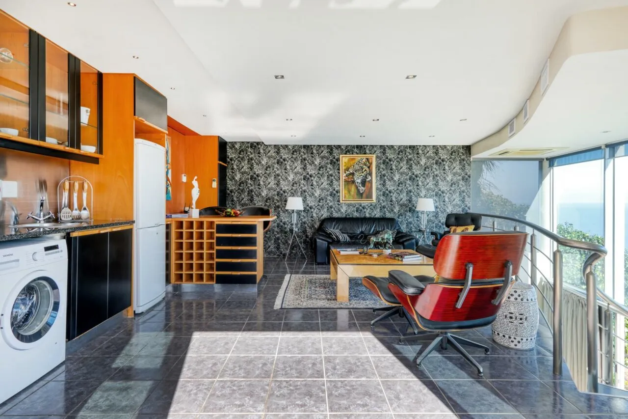 property_[object Object]_7