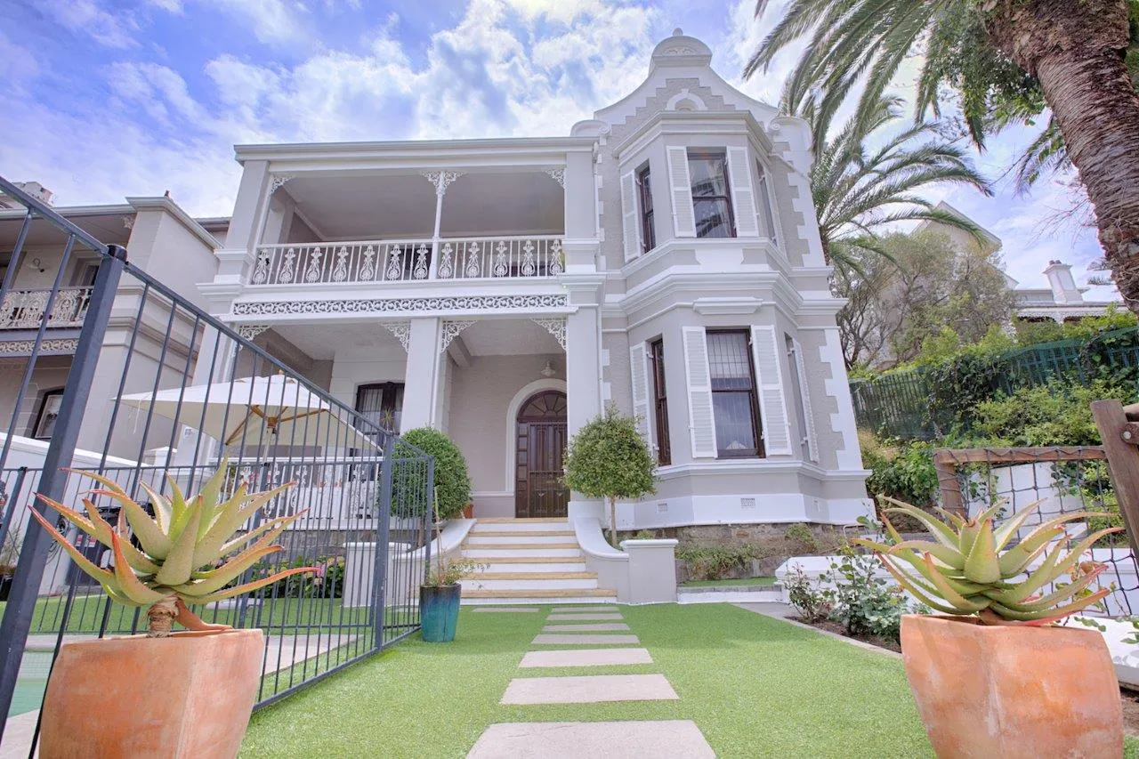 Charming Victorian Villa, Tamboerskloof